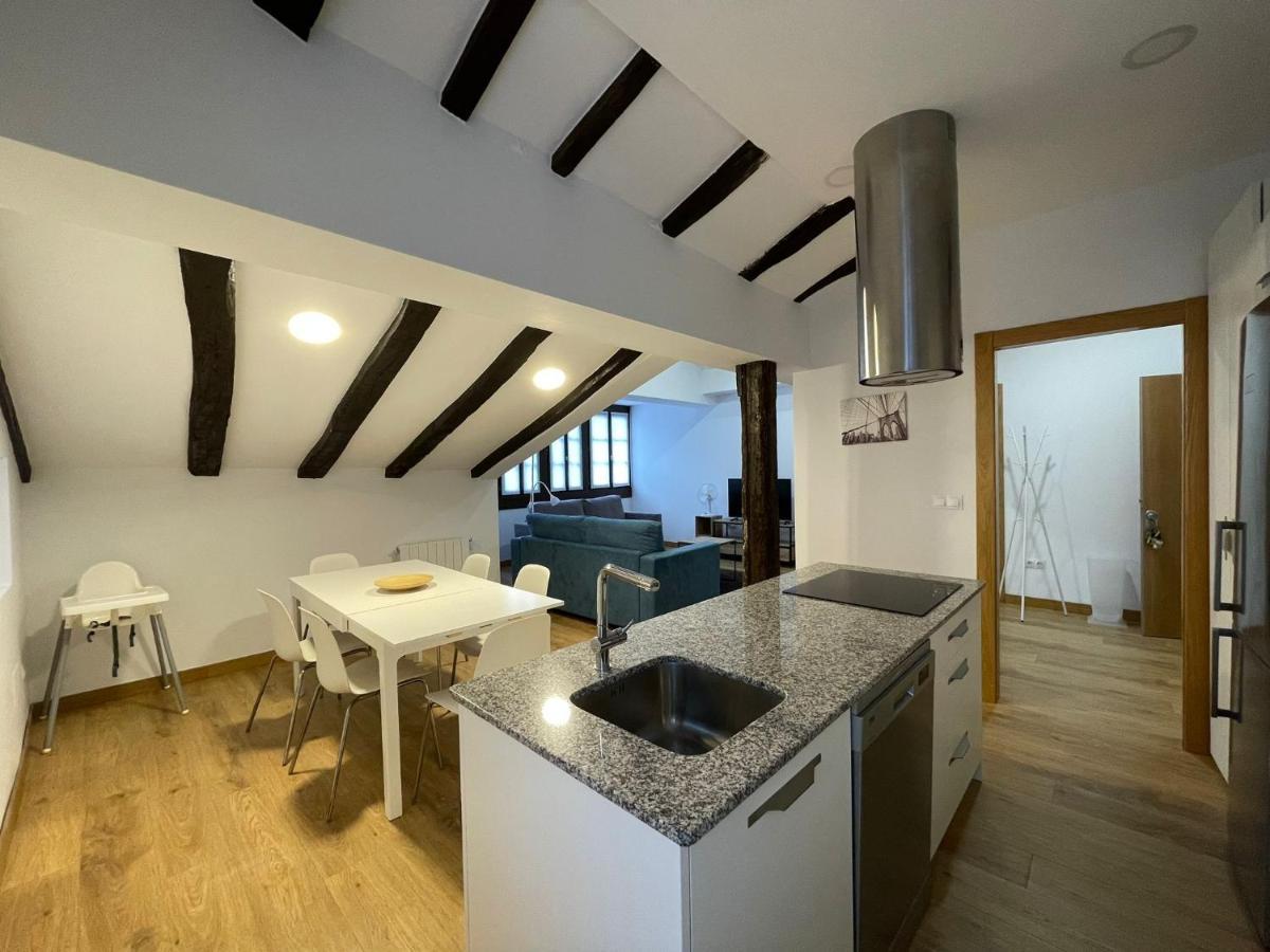 Apartamentos Turisticos Las Animas Comillas Eksteriør bilde